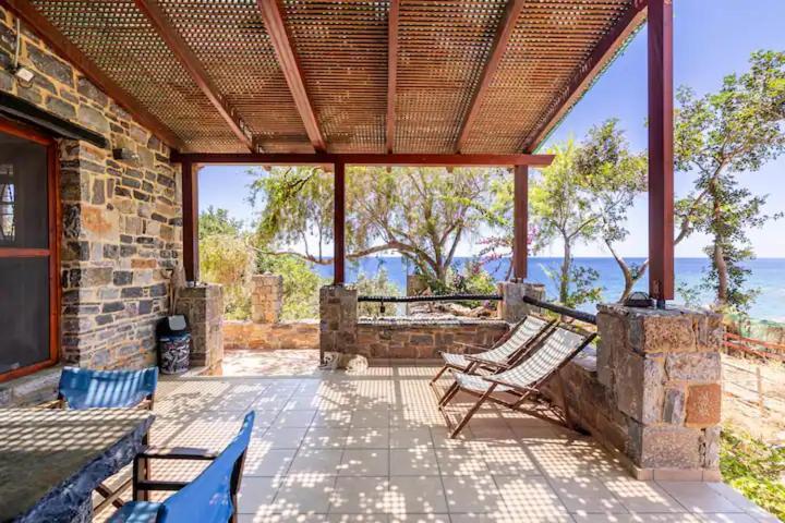 Traditional Stone House By The Sea... Kapetaniana Экстерьер фото