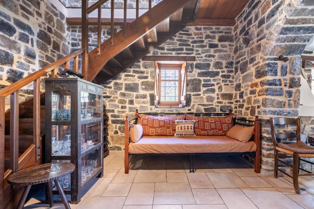 Traditional Stone House By The Sea... Kapetaniana Экстерьер фото