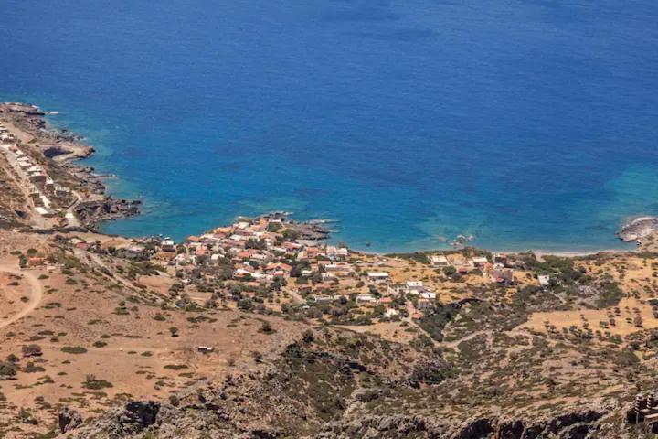 Traditional Stone House By The Sea... Kapetaniana Экстерьер фото